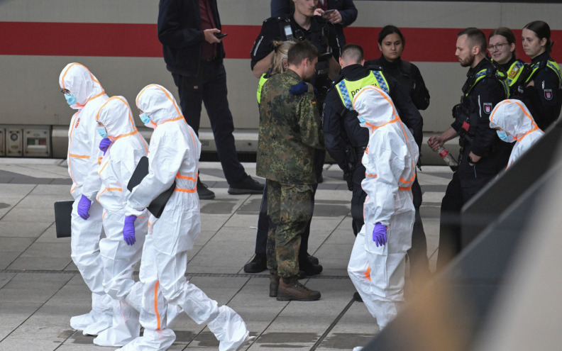 U Hamburgu dvanaest osoba izbodeno nožem