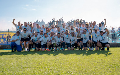 Na Šaraju svi pjevaju, Debeljak je prvoligaš