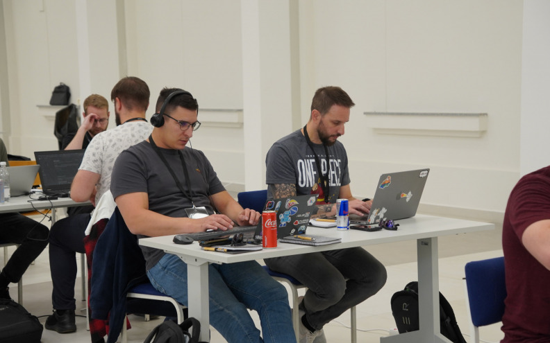 U Zadru se održava najveći hackathon u Hrvatskoj po broju sudionika i fondu nagrada