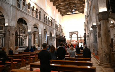 Održano misno slavlje na 740. godišnjicu posvete zadarske katedrale sv. Stošije