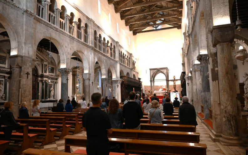 Održano misno slavlje na 740. godišnjicu posvete zadarske katedrale sv. Stošije