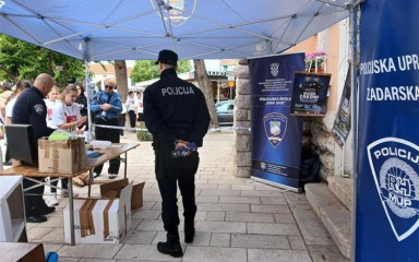 Kampanja Postani policajac/policajka – na cilju Memorijalne atletske utrke „Tri hrvatska redarstvenika“ Pakoštane-Biograd