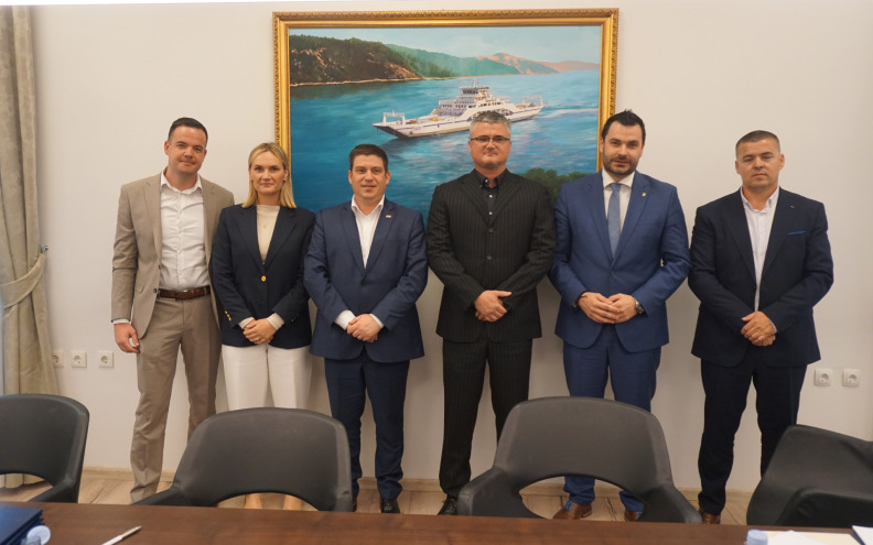 Potpisan prvi Kolektivni ugovor za zaposlenike Jadrolinije na kopnu