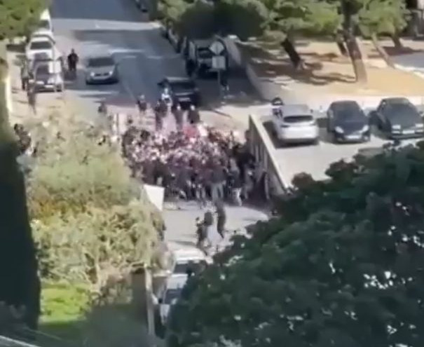 U tučnjavi u Splitu ozlijeđena četvorica navijača i jedan policajac