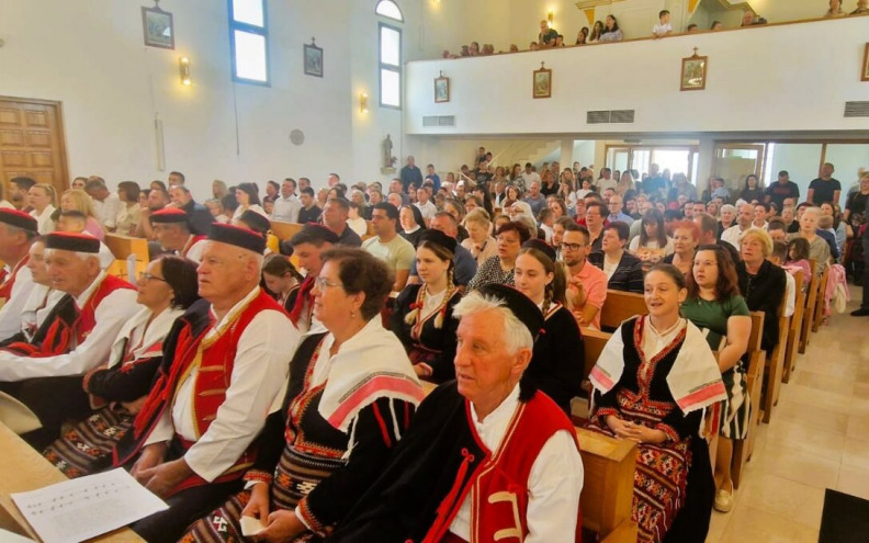 Obiteljski dan proslavljen u župi Zemunik Donji misom i druženjem obitelji