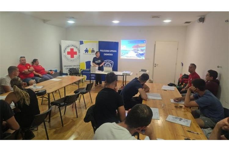 Preventivne aktivnosti na tečaju za osposobljavanje spasilaca u Zadru