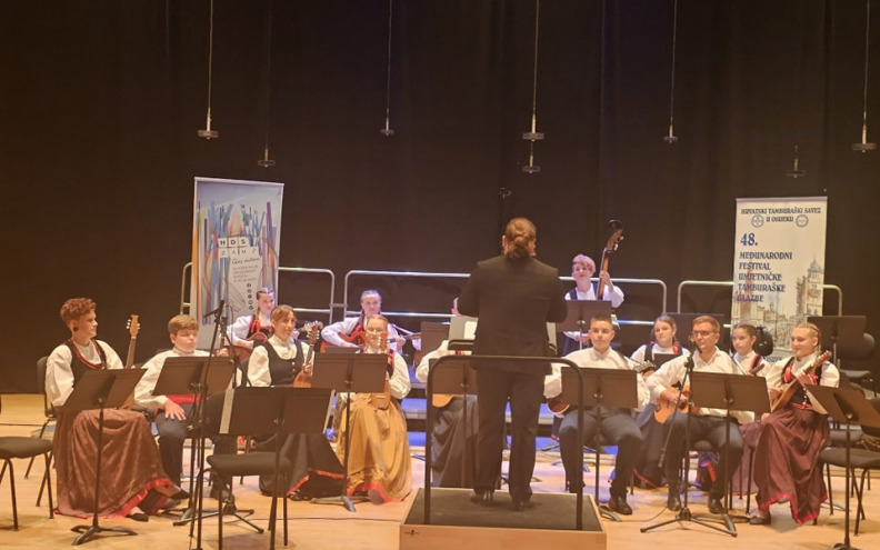 Srebrna plaketa za KUD Branimir iz Nina