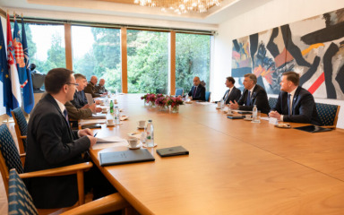 Vijeće za obranu prihvatilo nacrte Strategije obrane i Dugoročnog plana razvoja OS