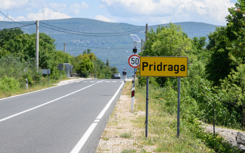 U Pridrazi se oglušio na policijske znakove pa pokušao pobjeći izvan ceste