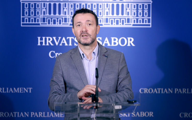 Bauk: Chat Control povučen s dnevnog reda Vijeća EU, a Vlada šuti