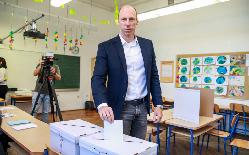 Daniel Radeta glasao u drugom izbornom krugu