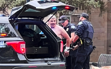 Pritvoren muškarac osumnjičeni za napad u Coloradu