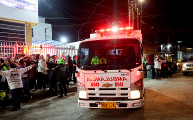 U Kolumbiji predsjednički kandidat u glavu, bori se za život