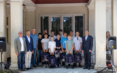 Župan Bilaver primio i nagradio najbolje zadarske učenike