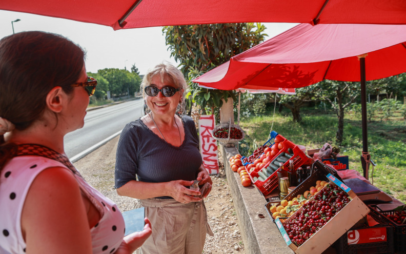 Je li (pretjerana) birokracija uništila štandove uz cestu?