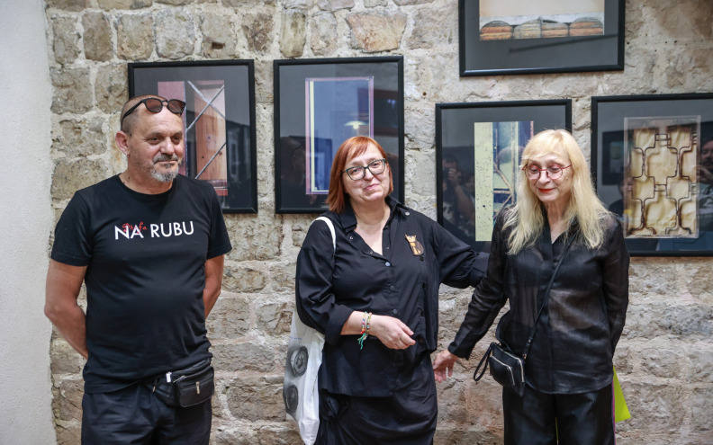 U Galeriji Kapetanova kula otvorena izložba fotografkinje Željke Tomaš