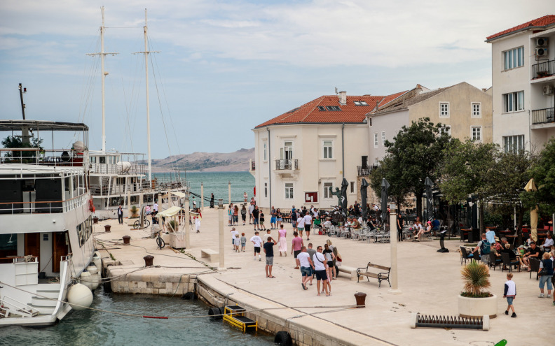 Makedonac uhićen zbog provale u Pagu, pronađen mu i heroin