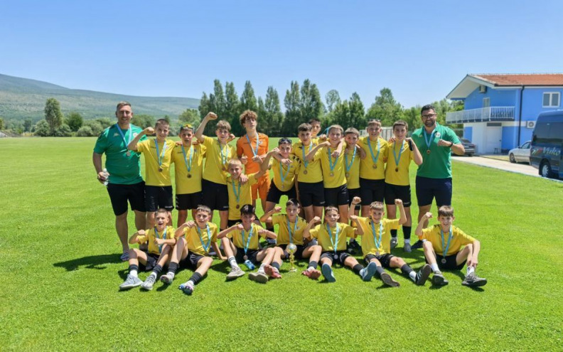 Abecedi četiri medalje, Zadru dvije, jedna Polači i Škabrnji