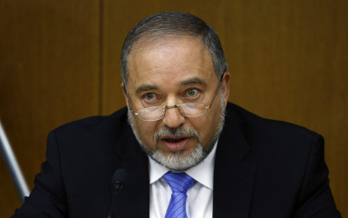 Bivši izraelski ministar: “Netanyahu naoružava kriminalce džihadiste u Gazi”