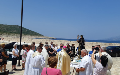 Mons. Zgrablić predvodio misno slavlje u čast sv. Ante Padovanskog