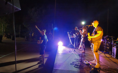 Dračevljani i gosti plesali uz Rockatansky bend na fešti Presvetog Srca Isusova