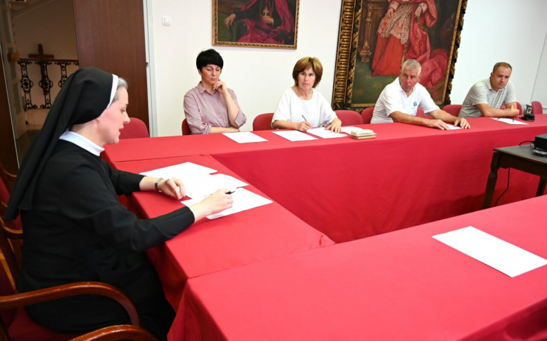 Održana sjednica Povjerenstva za župnu katehezu Zadarske nadbiskupije