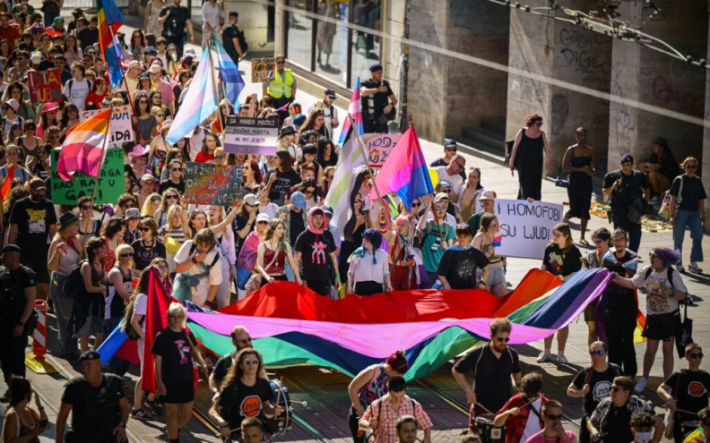 S Povorke ponosa poslane poruke tolerancije prema seksualnim manjinama, ali i podrška Palestini