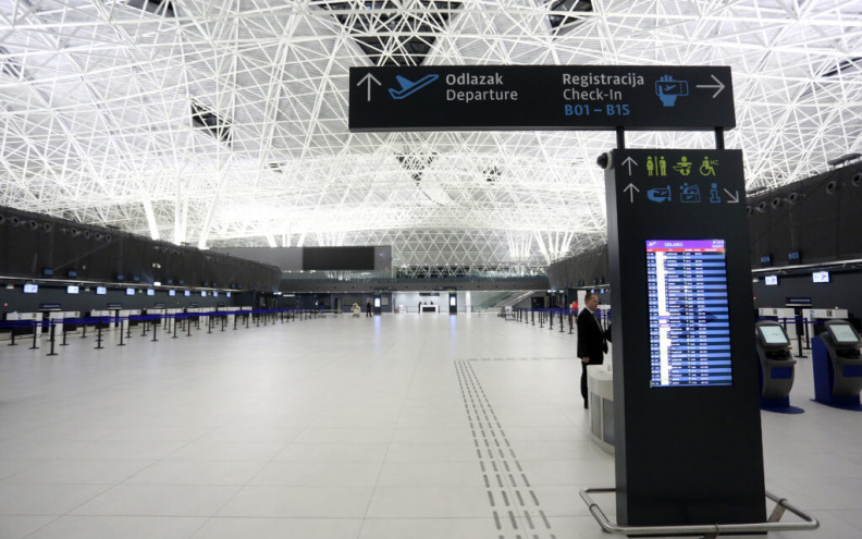 Avion izletio s piste u Zagrebu, Zračna luka do daljnjeg zatvorena