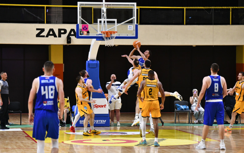 Košarkaši Zadra žele iskoristiti drugu meč-loptu u novih 40 minuta finala na Gripama