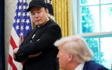 Trump priprijetio Musku da će DOGE okrenuti protiv njega samoga