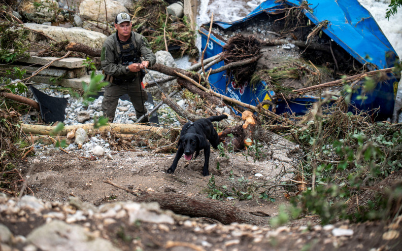 Broj žrtava poplava u Teksasu narastao na pedeset