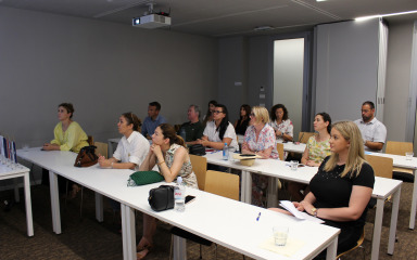 BLUESLINKS PROJEKT Cilj je poticanje mladih na  karijeru u plavoj ekonomiji