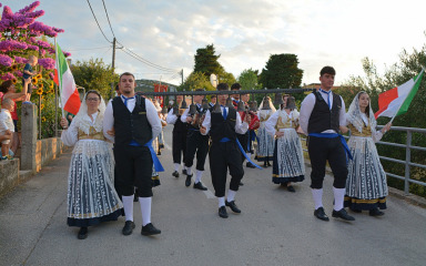 Na otoku Pašmanu održana 22. Međunarodna smotra otočkog folklora