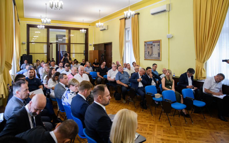 Na Županijskoj skupštini o građevinskim dozvolama, zdravstvu i domovima za starije