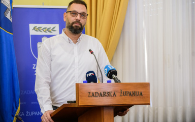 JURE ZUBČIĆ: ‘U Dragama i Sv. Filip i Jakovu izgradile su se luke koje su izgrađene u interesu kapitala…’