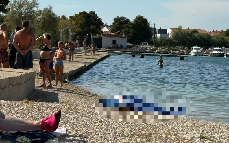 Na plaži u Zadru preminuo stariji turist