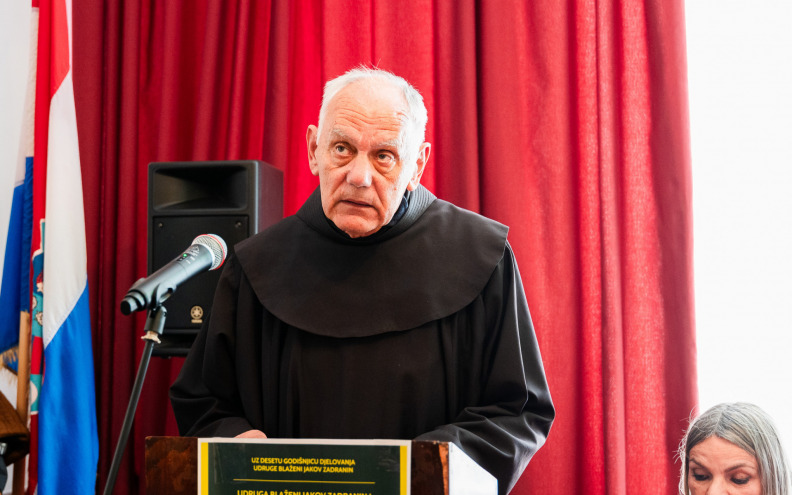 Oštro priopćenje poznatog zadarskog franjevca: 'Postoji samo jedan život, od njegova početka...'