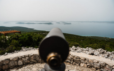 VELI BOKOLJ Jednodnevni bijeg na krov Pašmana