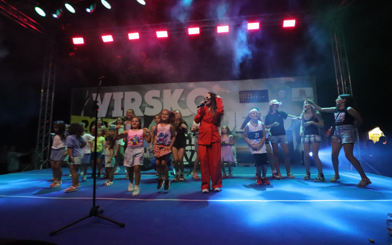 Sinoć na Virskom ljetu nastupili Simplicia, ET i Senna M