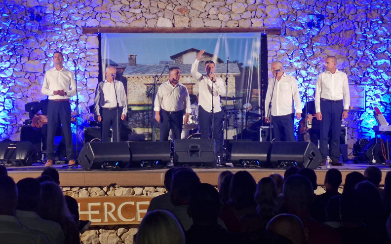 Tomislav Bralić i Klapa Intrade održali sjajan koncert u Međugorju