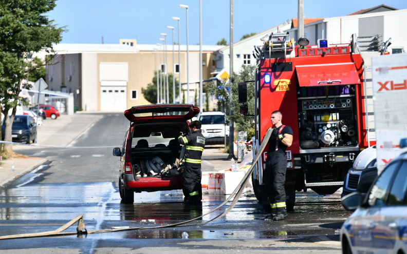Uzrok požara na Novom Bokanjcu otvoreni plamen u dvorištu pored skladišta