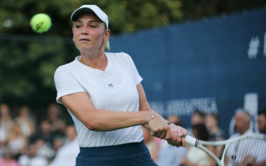 Vekić lako do četvrtfinala