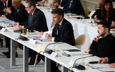 Macron i dalje skeptičan: “Nisam uvjeren da Putin želi mir”