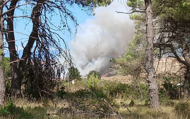 [FOTO/VIDEO] Stanje na deponiju i dalje ozbiljno, stiže još vatrogasnih vozila