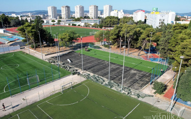 Novi travnjak i na drugom malonogometnom terenu na Višnjiku
