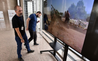 Oluja kroz knjige, memorabilije i sjećanja: Posjetili smo veliku izložbu u Nacionalnoj i sveučilišnoj knjižnici u Zagrebu