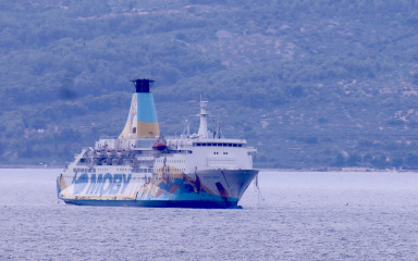 Prema Splitu krenuo brod koji će otegliti Moby Drea