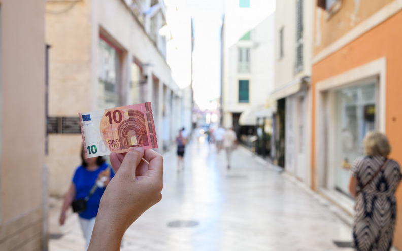 Kava 6 eura, magnet 9! Što se s 10 eura u Zadru uopće može kupiti?