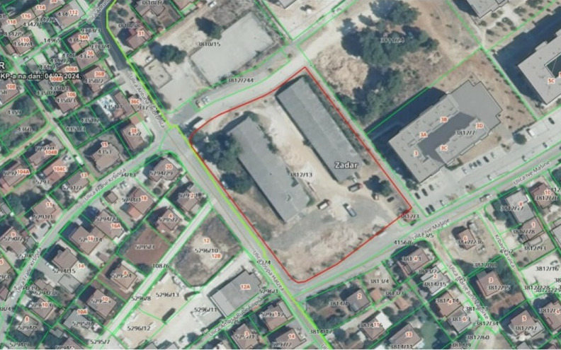 Bira se izvođač radova za školu Crvene kuće