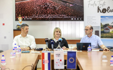 Fešta od sira u Kolanu nudi okus izvorne paške tradicije